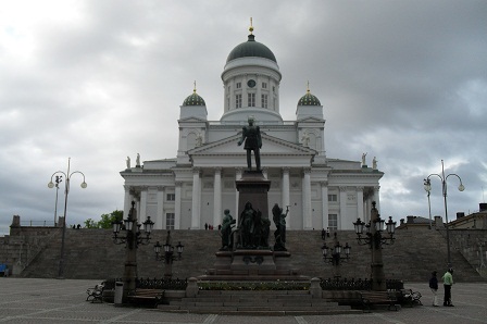 Памятник Александру второму